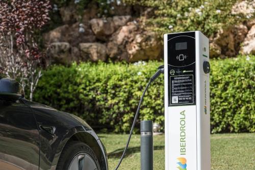 mv-agpmb-ev-charging-16720classi