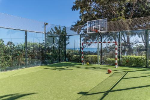 mv-agpmb-fun-court-10576classic