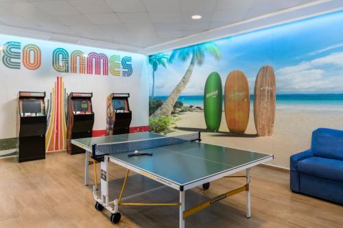 mv-agppy-game-room-36189classic