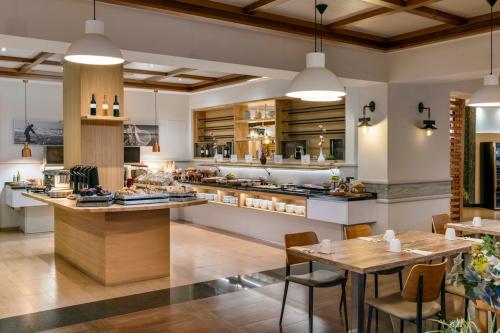 mv-agppy-solera-17008classic-hor